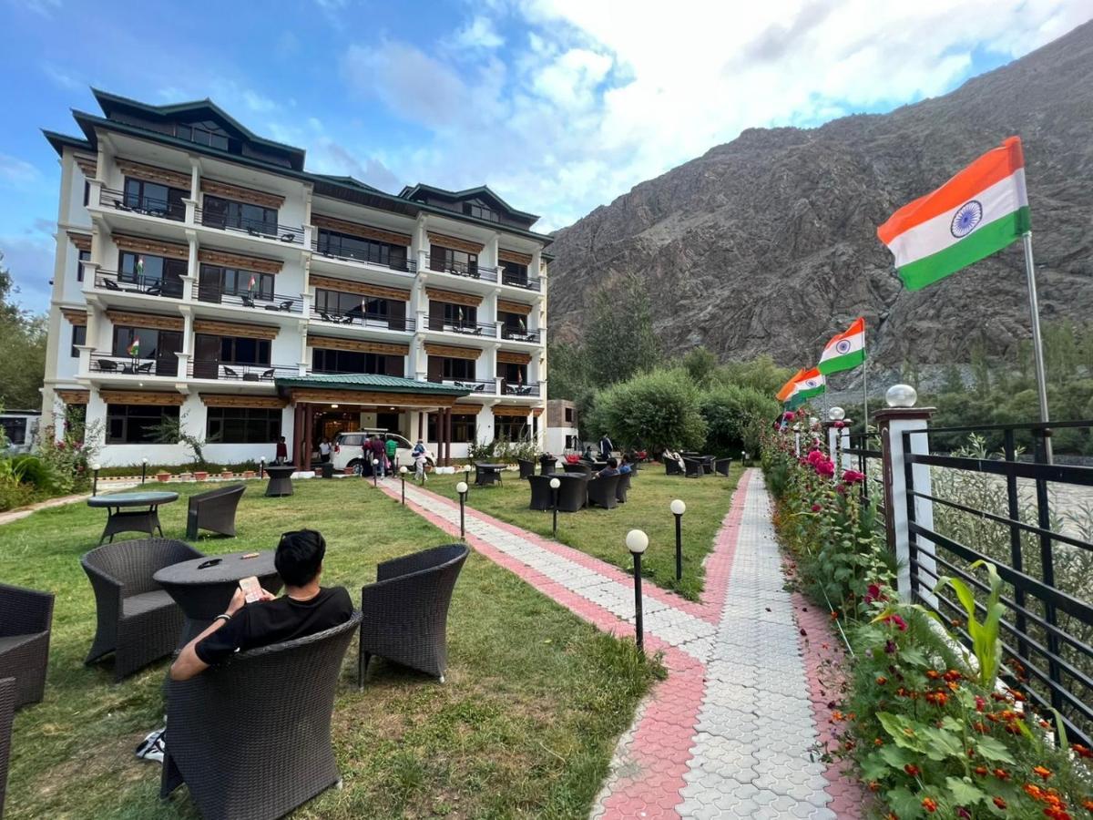 Hotel Chhutuk Heights Kargil Εξωτερικό φωτογραφία